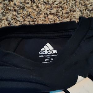 Adidas T-shirt